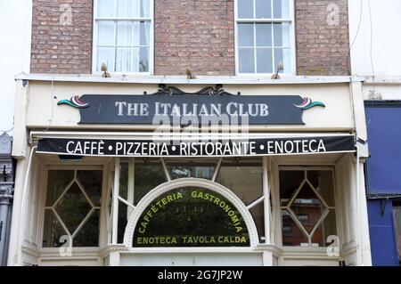 Der italienische Club in der trendigen Bold Street in Liverpool Stockfoto