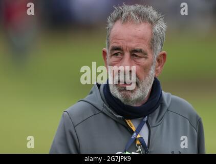 14. Juli 2021; The Royal St. George's Golf Club, Sandwich, Kent, England; die 149. Open Golf Championship, Trainingstag; ehemaliger Ryder Cup-Spieler und Kapitän Sam Torrance Credit: Action Plus Sports Images/Alamy Live News Stockfoto