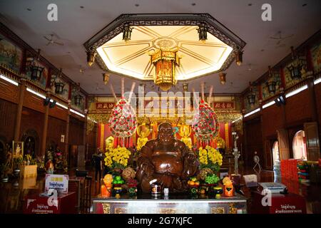 Wat Metta Thamrat oder Wat Metta Tham Photiyan in Kanchanaburi, Thailand Stockfoto