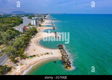 Luftaufnahme des PMY Beach in Rayong, Thailand Stockfoto