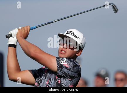 Südafrikas Garrick Higgo am ersten Tag der Open im Royal St. George's Golf Club in Sandwich, Kent. Bilddatum: Donnerstag, 15. Juli 2021. Stockfoto