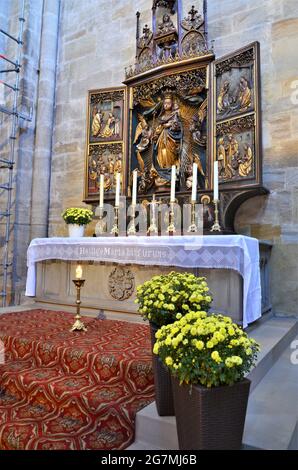 Bamberg, Deutschland: Innenraum des Bamberger Doms, ein spätromanisches Gebäude mit vier Türmen Stockfoto