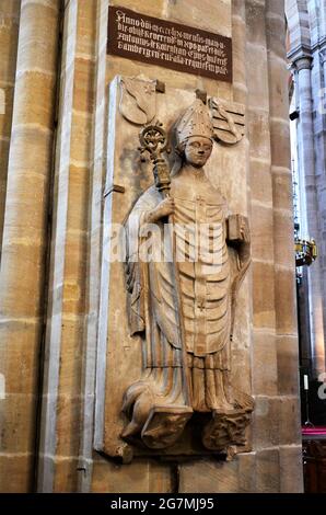 Bamberg, Deutschland: Innenraum des Bamberger Doms, ein spätromanisches Gebäude mit vier Türmen Stockfoto