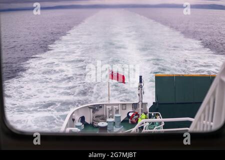 Eine Passagierfähre vom schottischen Festland zur Isle of Islay vor ist Westküste. Die kleine Insel ist berühmt für ihre vielen Whisky-Brennereien. Stockfoto