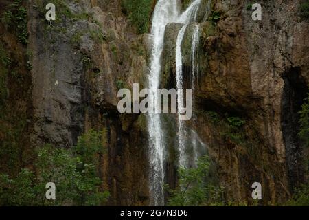 Parque natural de Plivitche en Croacia, Caídas de agua, grandes lagos, bosques mediterráneos y lugares de Ensueño Stockfoto