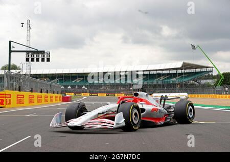 Die Vorstellung des neuen Formel-1-Fahrzeugs 2022 vor dem Grand Prix von Großbritannien in Silverstone, Towcester. Bilddatum: Donnerstag, 15. Juli 2021. Stockfoto