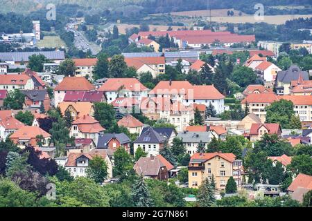 Blankenburg, 13. Juli 2021: Luftaufnahme von Blankenburg am Harz, Blick auf die Dächer der historischen Häuser der Kleinstadt Stockfoto