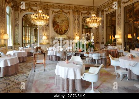 FRANKREICH. PARIS 75001. HOTEL THE MEURICE (5*). DAS GASTRONOMISCHE RESTAURANT ALAIN DUCASSE HAT 2* IM MICHELIN-RESTAURANT. Stockfoto