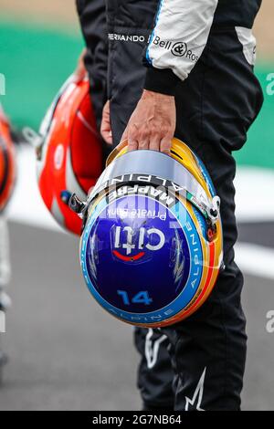 Helm von # 14 Fernando Alonso (ESP, Alpine F1 Team) bei der Enthüllung des Prototyps für die F1-Saison 2022, F1 Grand Prix von Großbritannien auf dem Silverstone Circuit am 15. Juli 2021 in Silverstone, Großbritannien. (Foto von HOCH ZWEI) Stockfoto