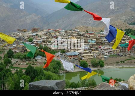 Blick auf das Dorf Nako in Himachal Pradesh, Indien. Stockfoto