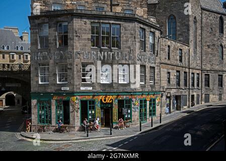 OZ Bar in der Candlemaker Row in der Altstadt von Edinburgh. Stockfoto