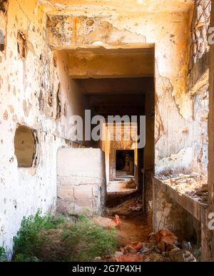 Verlassene Schule im Aley Distrikt Libanon Stockfoto