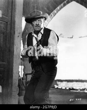 WILLIAM HOLDEN als Pike in THE WILD BUNCH 1969 Regisseur SAM PECKINPAH Story Walon Green und Roy N. Sickner Drehbuch Waylon Green und Sam Peckinpah Musik Jerry Fielding Produzent Phil Feldman Warner Bros. / Seven Arts Stockfoto