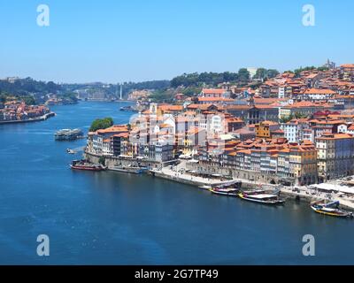 Stadtbild von Porto am Douro-Fluss in Portugal Stockfoto