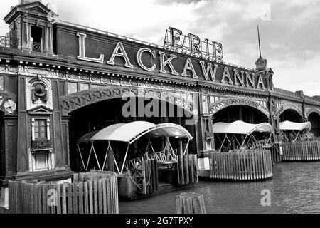 Die Erie-Lackawanna Fähre am Hoboken Terminal in Hoboken, New Jersey, USA Stockfoto