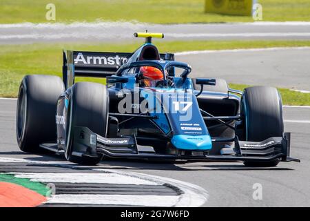 Silverstone Circuit, Silverstone, Northamptonshire, Großbritannien. Juli 2021. F2 großer Preis von Großbritannien, freies Training; Marcus Armstrong in seiner DAMS Dallara F2 2018 Credit: Action Plus Sports/Alamy Live News Stockfoto