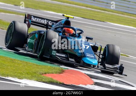Silverstone Circuit, Silverstone, Northamptonshire, Großbritannien. Juli 2021. F2 großer Preis von Großbritannien, freies Training; Marcus Armstrong in seiner DAMS Dallara F2 2018 Credit: Action Plus Sports/Alamy Live News Stockfoto