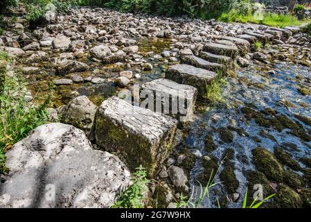 Trittsteine in Stainforth in North Yorkshire Stockfoto