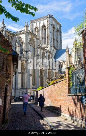 York Minster aus Chapter House Street, York, Yorkshire, England, Großbritannien. Stockfoto