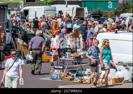 Bantry, West Cork, Irland. Juli 2021. Die Sonne schien heute auf Bantry in West Cork mit Temperaturen von 25 Grad, wobei das Wetter für das Wochenende noch heißer war. Quelle: AG News/Alamy Live News Stockfoto