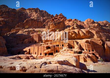 Petra ist ein Symbol Jordaniens und die meistbesuchte Touristenattraktion Jordaniens. Benannt zu einem der Neuen Sieben Weltwunder. Stockfoto