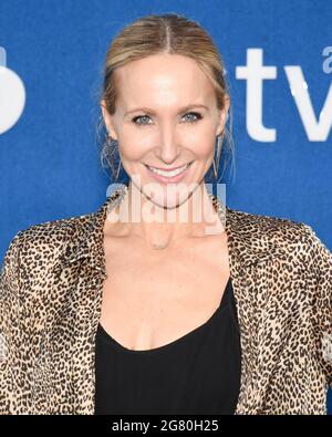 15. Juli 2021, West Hollywood, Kalifornien, USA: Nikki Glaser nimmt an Apples ''Ted Lasso''-Premiere der Saison 2 Teil. (Bild: © Billy Bennight/ZUMA Wire) Stockfoto