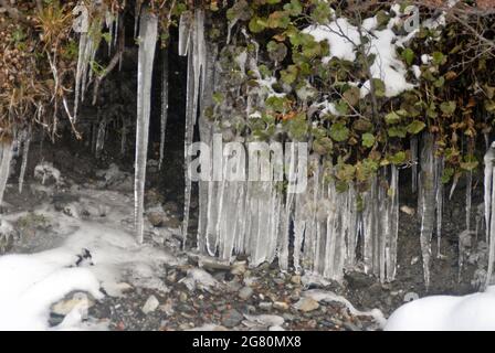 Eisstalaktiten. Martial Glacier. Tierra del Fuego, Argentinien Stockfoto