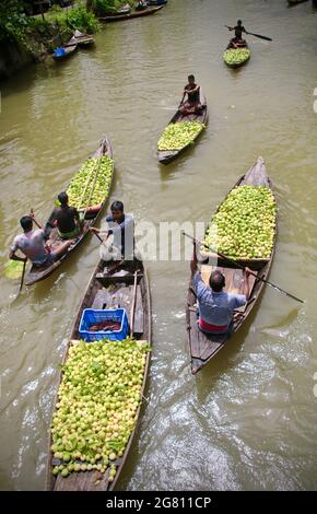 Floating Market von Bangladesch Stockfoto