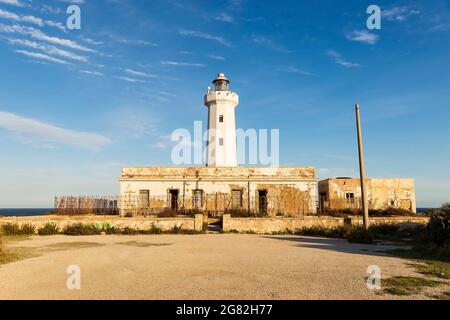 Wunderschöne Sehenswürdigkeiten von Capo Murro di Porco Leuchtturm in Syrakus, Sizilien, Italien. Stockfoto