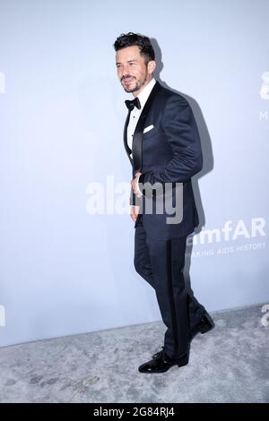 Antibes, Frankreich. Juli 2021. CANNES - 16. JULI: Orlando Bloom nimmt an der amfar-GALA während der 74. Filmfestspiele von Cannes am 16. Juli 2021 in der Villa EILENROC in Antibes, Frankreich, Teil. (Foto von Lyvans Boolaky/Sipa USA) Quelle: SIPA USA/Alamy Live News Stockfoto