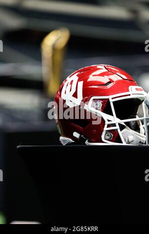 Oklahoma Sooners Helm auf dem Display während Big 12 Conference Media Day, Donnerstag, 15. Juli 2021, in Arlington, TX. (Mario Terrana/Image of Sport) Stockfoto