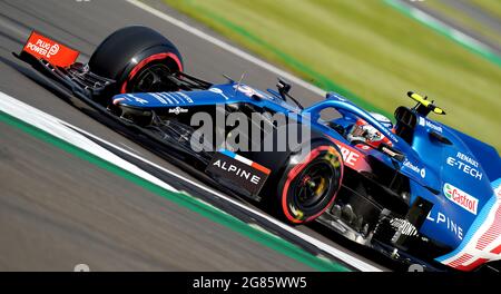 Esteban Ocon von Alpine beim Training für den britischen Grand Prix in Silverstone, Towcester. Bilddatum: Freitag, 16. Juli 2021. Stockfoto