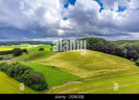 Grüne Felder und Wiesen bei Andechs, Pfaffenwinkel, Luftbild, Oberbayern, Bayern, Deutschland, Europa Stockfoto