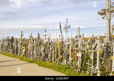 Berühmter Kreuzberg im Norden Litauens Stockfoto