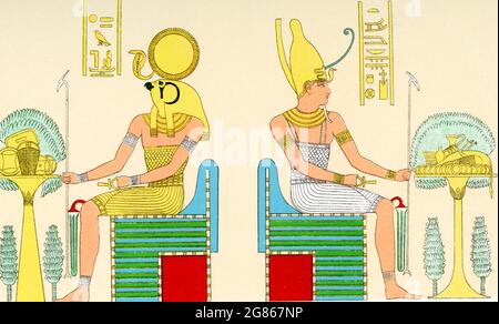 Die Bildunterschrift zu dieser Illustration von 1903 in Gaston Masperos Buch über Ägypten lautet: „Painted Tablet in Hall of Harps in Fifth Tomb of the Kings to the East Theben - Byban el Molouk.“ Byban (auch Biban) el Molouk ist ein enges Tal vonZentral-Ägypten in der Nähe der Stelle der alten Theben zwischen Karnak und Luxor. Das Tal enthält die Gräber zahlreicher Pharaonen der XVIII, XIX und XX Dynastien, einschließlich der von Tutanchamun. Das Gebiet ist bekannt als das Tal der Könige und das fünfte Grab ist KV5, gebaut, um die Söhne von Ramses II (19. Dynastie) zu beherbergen Stockfoto