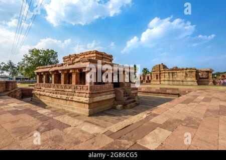 Aibole, Karnataka - 8. Januar 2020 : Hindu-gott-Tempel in Aibole. Eines der berühmten Touristenziele in Karnataka, Indien. Stockfoto