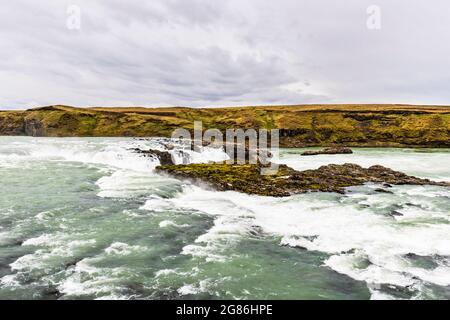 Der Thjorsa-Fluss über den Urridafoss-Wasserfall, Island Stockfoto