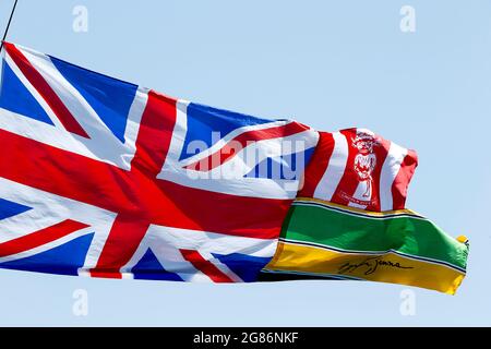 Silverstone, Großbritannien. Juli 2021. Britische Flagge, F1 Grand Prix von Großbritannien auf dem Silverstone Circuit am 17. Juli 2021 in Silverstone, Großbritannien. (Foto von HOCH ZWEI) Quelle: dpa/Alamy Live News Stockfoto