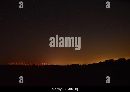 KOMET C/2020 F3, (Neowise) Schlenzer, Brandenburg, Niederer Fläming, Deutschland Stockfoto