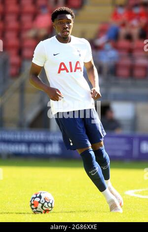 London, Großbritannien. Juli 2021. Malachi Fagan-Walcott von Tottenham Hotspur während des Spiels in Aktion. Vorsaison-Freundschaftsspiel, Leyton Orient gegen Tottenham Hotspur im Breyer Group Stadium in Leyton, London, am Samstag, 17. Juli 2021. Dieses Bild darf nur für redaktionelle Zwecke verwendet werden. Nur zur redaktionellen Verwendung, Lizenz für kommerzielle Nutzung erforderlich. Keine Verwendung bei Wetten, Spielen oder Veröffentlichungen in einem Club/einer Liga/einem Spieler.pic von Steffan Bowen/Andrew Orchard Sports Photography/Alamy Live News Credit: Andrew Orchard Sports Photography/Alamy Live News Stockfoto
