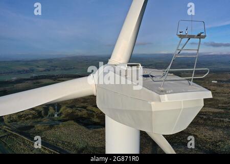 Drohne der Windenergieanlage geschossen Stockfoto