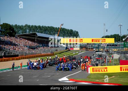 Silverstone, Großbritannien. Juli 2021. Startaufstellung, F1 Grand Prix von Großbritannien auf dem Silverstone Circuit am 17. Juli 2021 in Silverstone, Großbritannien. (Foto von HOCH ZWEI) Quelle: dpa/Alamy Live News Stockfoto