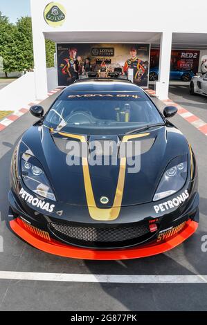 Lotus Evora GT4 beim Goodwood Festival of Speed 2013. Der Rennwagen startete in der GT4 European Cup Saison und der Britcar MSA British Endurance Championships Stockfoto