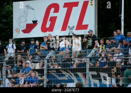 Inter Supporters beim Freundschaftsspiel zwischen dem FC Lugano und dem FC Internazionale am 17. Juli 2021 im Cornaredo-Stadion in Lugano, Schweiz - Foto Nderim Kaceli / DPPI Stockfoto