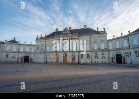 Schloss Amalienborg - der Palast Christians VII. Wird für Gäste und offizielle Empfänge genutzt - Kopenhagen, Dänemark Stockfoto