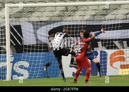 Fortaleza, Brasilien. Juli 2021. Cléber von Ceará während des Fußballspiels Campeonato Brasileiro zwischen Ceará und Athlético Paranaense in der Arena Castelao, Fortaleza, Brasilien. Kredit: SPP Sport Pressefoto. /Alamy Live News Stockfoto