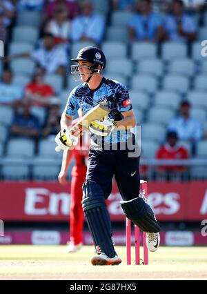 17. Juli 2021; Emirates Old Trafford, Manchester, Lancashire, England; T20 Vitality Blast Cricket, Lancashire Lightning gegen Yorkshire Vikings; Harry Brook und#xa0;von Yorkshire Vikings Stockfoto