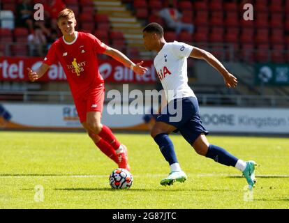 Leyton, Großbritannien. Juli 2021. LONDON, ENGLAND - 17. JULI: Dana Scarlett von Tottenham Hotspur während der JE3 Foundation Trophy zwischen Leyton Orient und Tottenham Hotspur am 17. Juli 2021 im Breyer Group Stadium, Leyton, UK Credit: Action Foto Sport/Alamy Live News Stockfoto