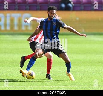 Tynecastle Park .Edinburgh.Schottland.Großbritannien. 17. Juli 21 Hearts vs Sunderland Freundschaftsspiel vor der Saison . Hearts Jordan Roberts . Kredit: eric mccowat/Alamy Live Nachrichten Stockfoto