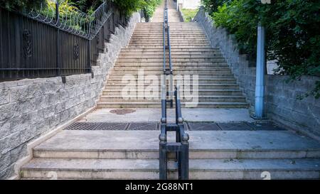 Vorderansicht leere Treppe Hintergrund Stockfoto
